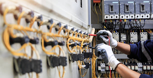 Professional Electrician technician working in Pine Ridge, FL